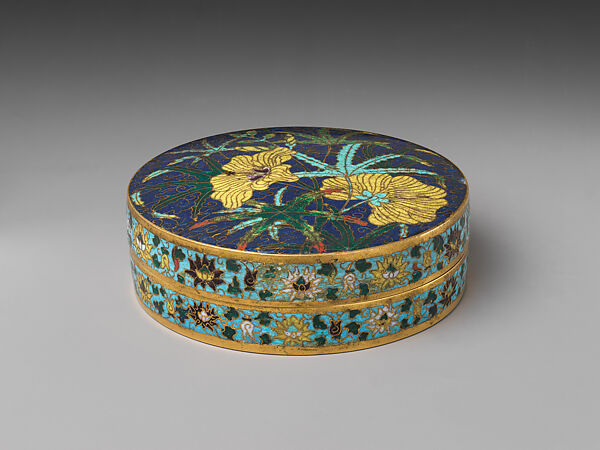 Covered box with hibiscus and grapevines, Cloisonné enamel, China 