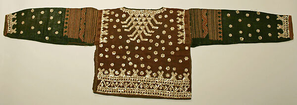 Ensemble, (a–c) abaca
(d) metal, animal hair, Mindanao Island