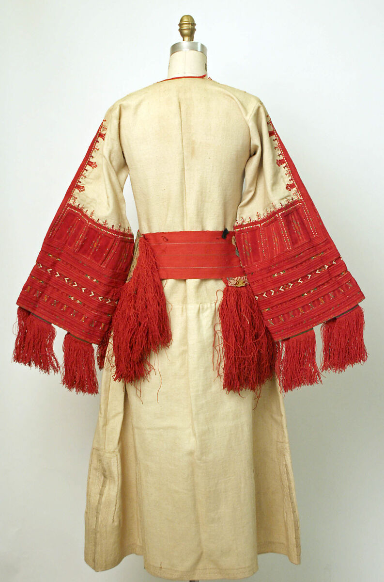 Ensemble, wool, cotton, wood