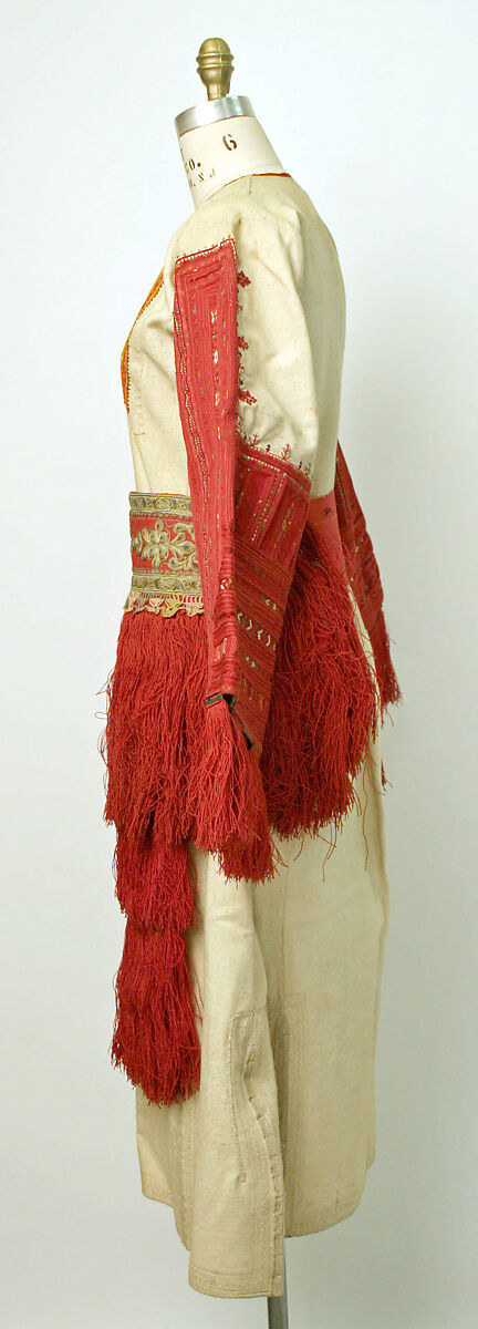Ensemble, wool, cotton, wood