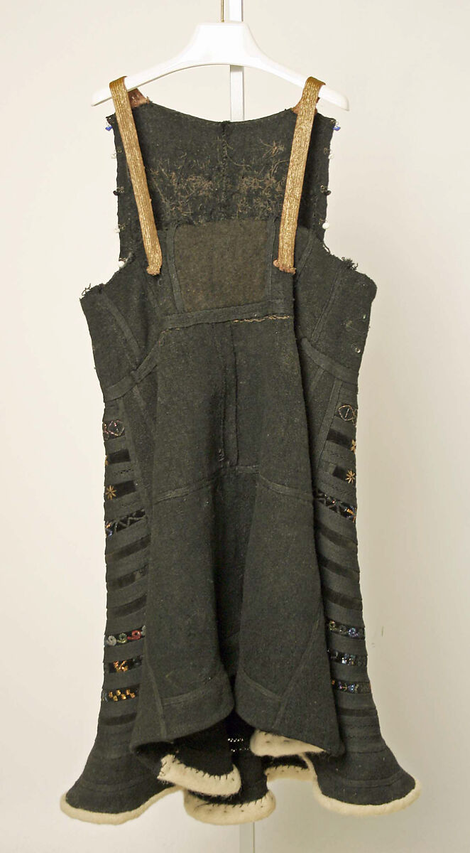 Ensemble, wool, cotton, metallic thread, ramie, animal skin, glass