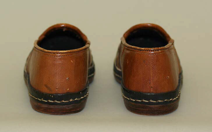 Ensemble, wool, leather, metal, cotton, silk, Greek (Attic)