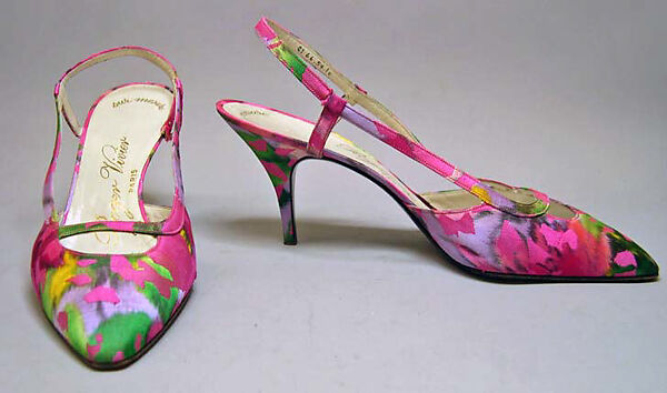 Evening ensemble, (a) House of Balenciaga (French, founded 1937), silk; (a) glass beading, metallic thread, French