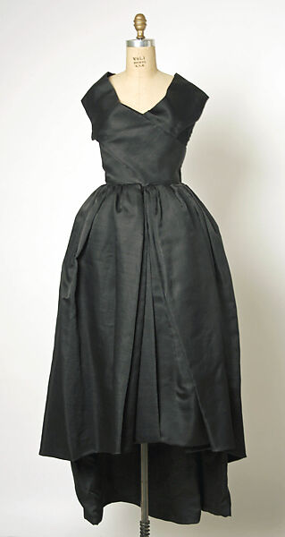 Evening dress, House of Balenciaga (French, founded 1937), silk, French 