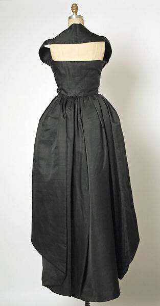 Evening dress, House of Balenciaga (French, founded 1937), silk, French