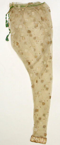 Dance Ensemble, Metal wrapped thread