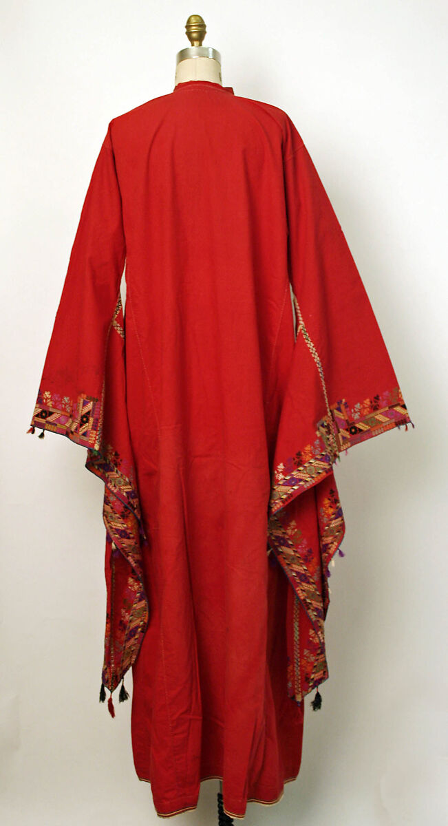 Festive Dress from Quteife, Cotton, silk; plain weave, embroidered