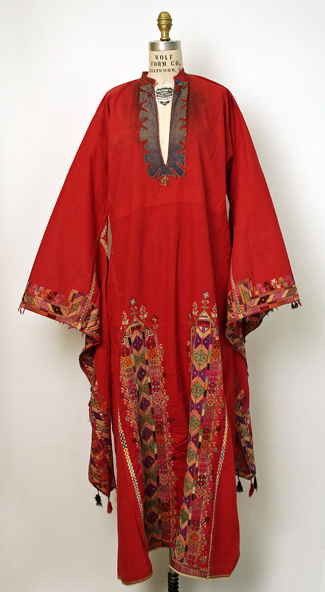 Festive Dress from Quteife, Cotton, silk; plain weave, embroidered 
