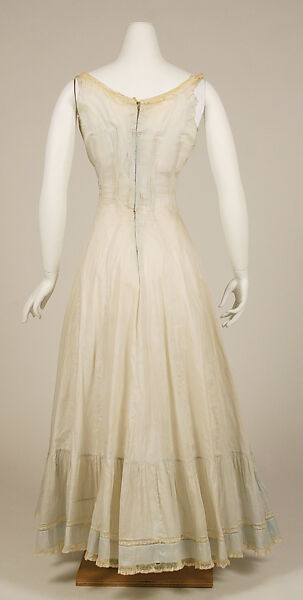 Dress, (a) cotton, American