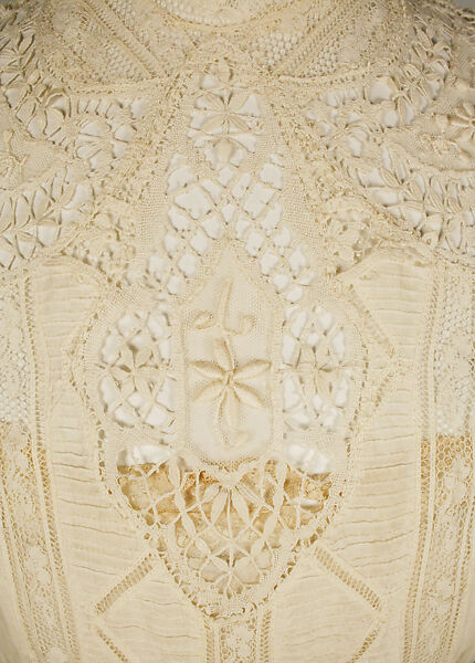 Dress, (a) cotton, American