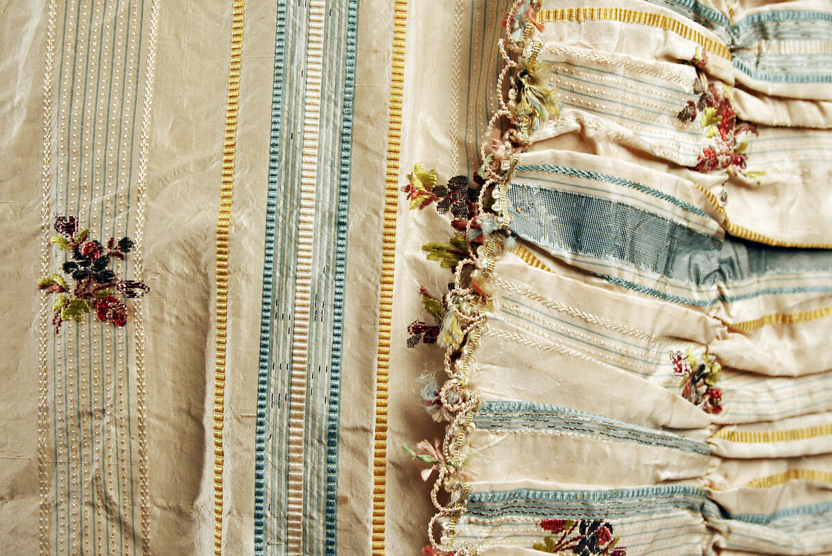 Robe à la piémontaise, silk, metallic threads, German