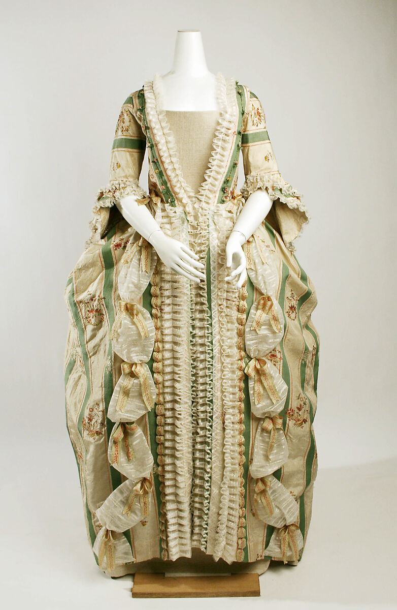 Robe à la française, French