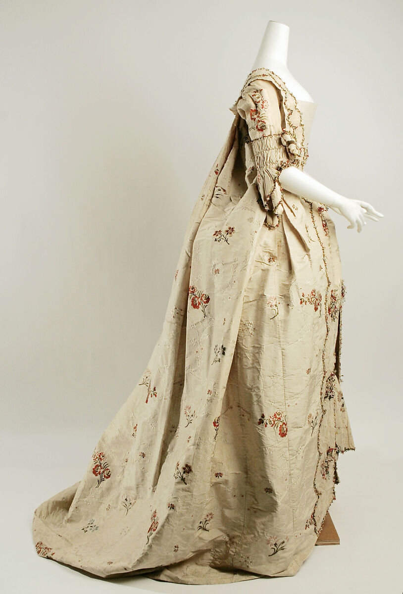 Robe à la française, silk, British