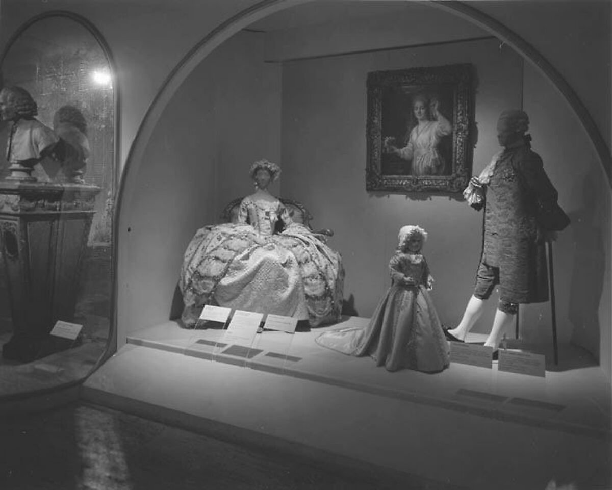 Robe à la française, silk, British