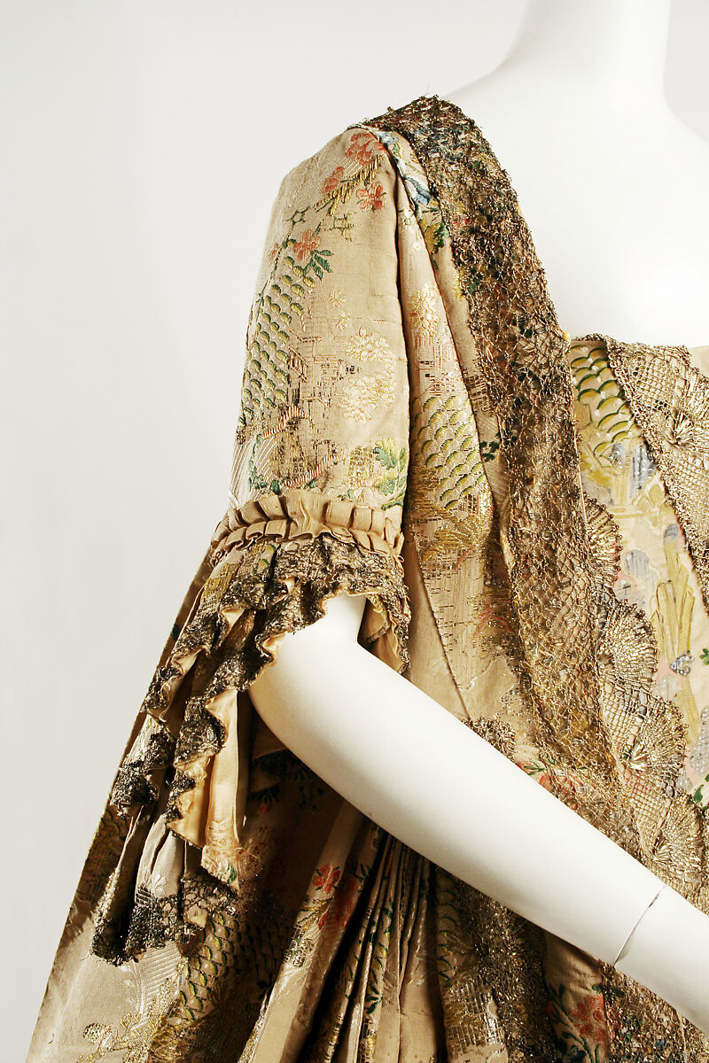 Robe, silk, metallic, French