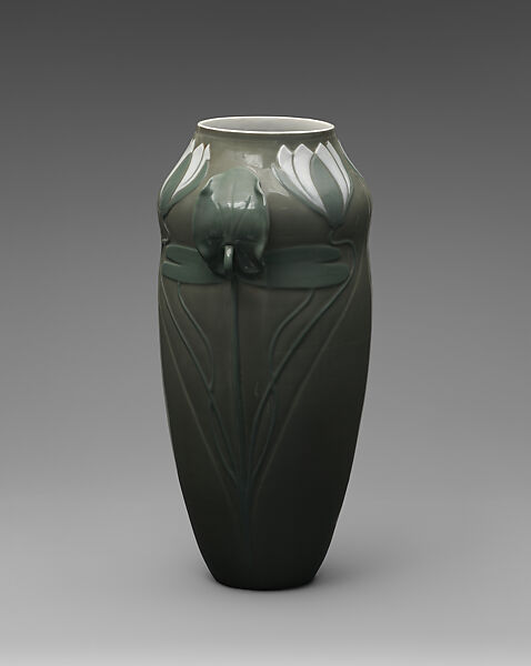 Vase with waterlilies, Theo Schmutz-Baudiss (German), Glazed porcelain, German, Munich