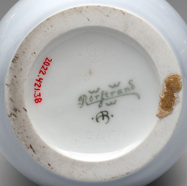 Vase with seaweed, Rörstrand Factory, Glazed porcelain, Swedish, Stockholm