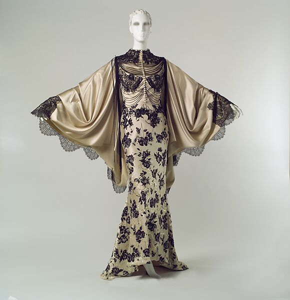 Evening dress, Valentin Yudaskin (Russian, born 1963), silk, plastic, Russian 