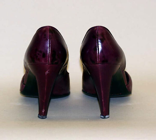 Pumps, House of Charles Jourdan (French, founded 1919), (a, b) leather, French