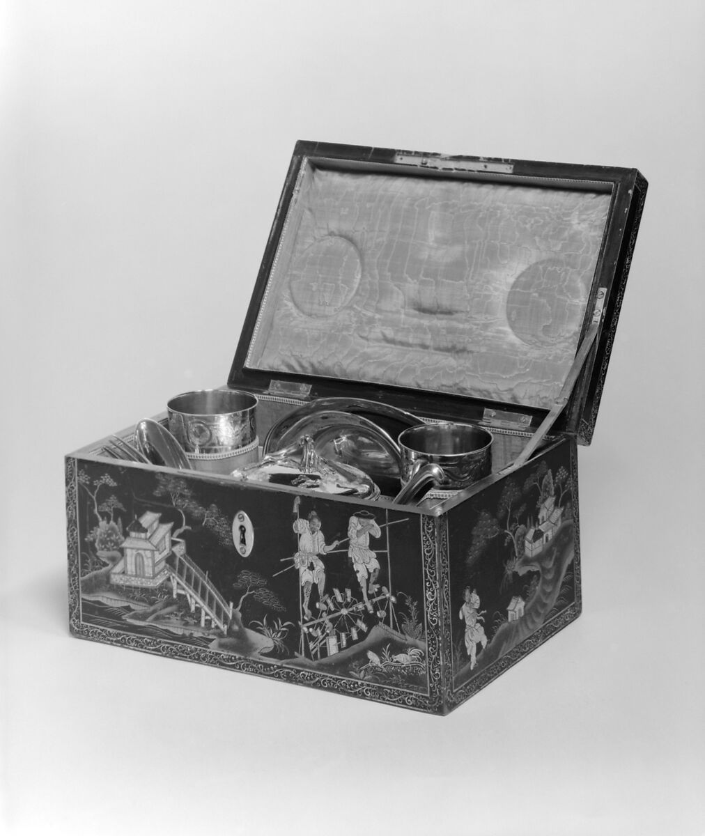 Stand for a bowl with cover (plateau), Jacques-Pierre Marteau (apprenticed 1740, master 1757, died 1779), Silver gilt, French, Paris