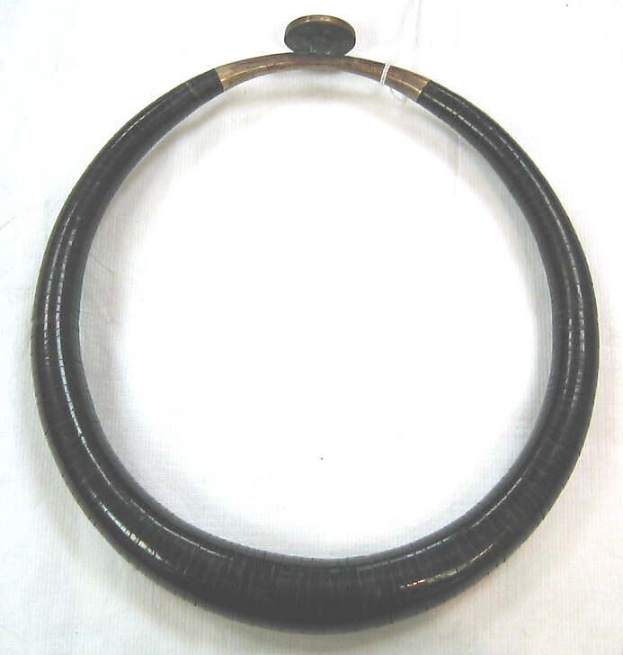 Neck torc, coconut, brass, Nias people 