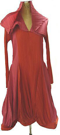 Dress, Issey Miyake (Japanese, 1938–2022), silk, Japanese