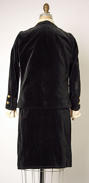 Evening suit, House of Chanel (French, founded 1910), a-r) silk; (s, t) metal, French