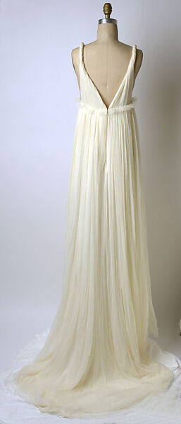 Wedding dress, Vera Wang (American, born 1949), silk, American
