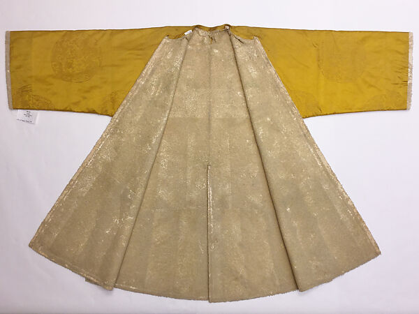 Robe, silk, sheepskin, China