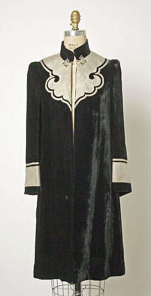 Ensemble, (a–c, e) silk, metal; (d) silk, metal, glass, Chinese