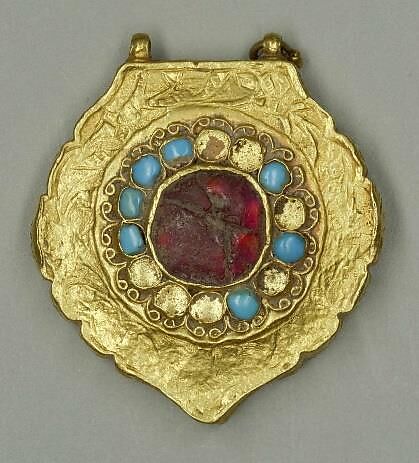 Pendant, Gold; semi-precious stones, glass 