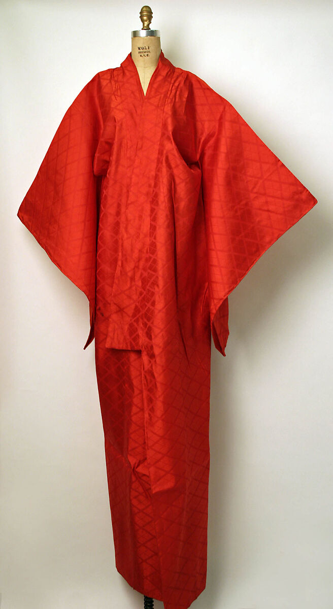 Dance ensemble, Silk, Japan