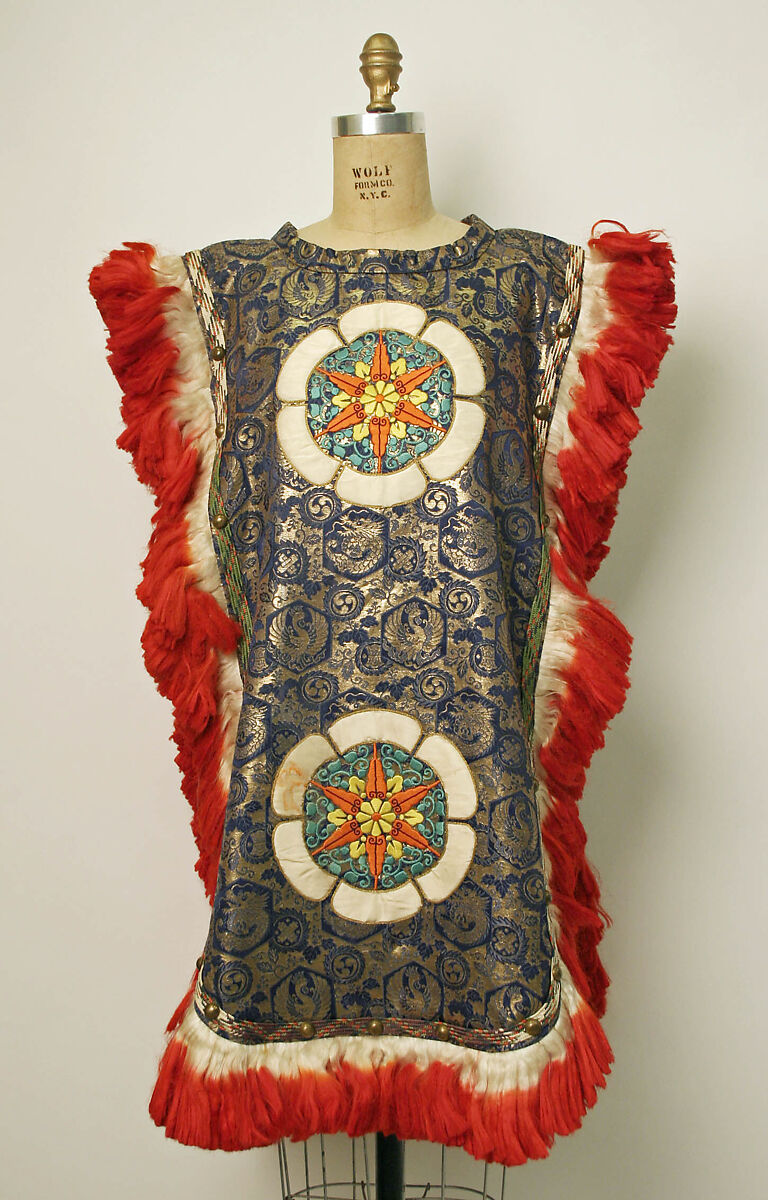 Dance ensemble, Silk, Japan