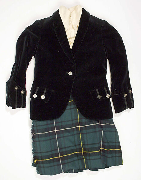 Ensemble, (a) silk, metal
(b) wool, cotton
(c, g) silk
(d, e, i, j) wool
(f) silk
(h) leather, metal, hair
(k, l) metal, glass, Scottish 