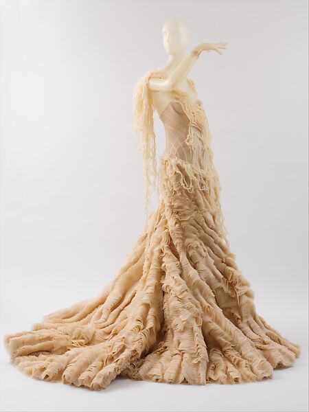 "Oyster Dress", Alexander McQueen (British, founded 1992), silk, British 