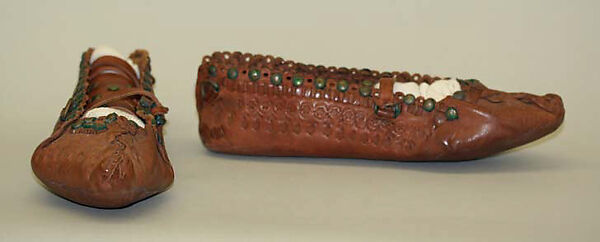 Ensemble, wool, leather, Polish