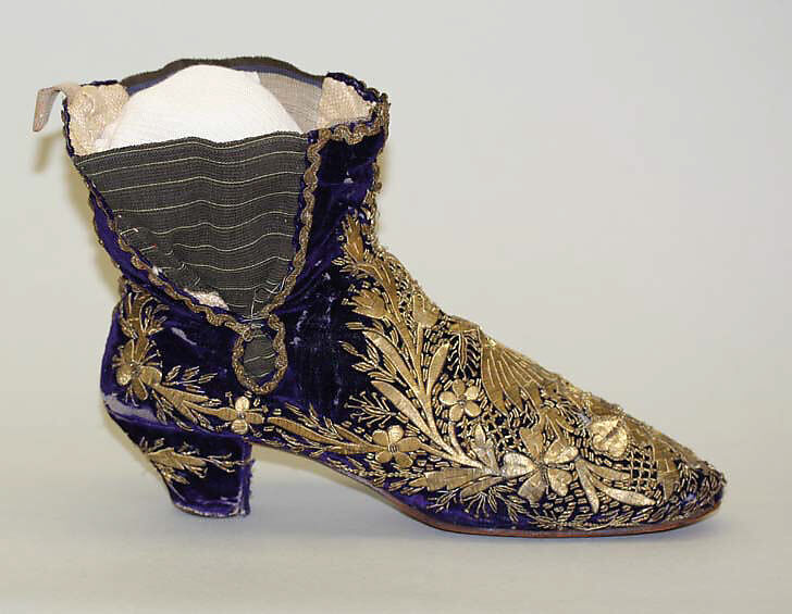 Pair of Ankle Shoes, Leather (sole), wood (heal), silk velvet, metal wrapped thread, twisted wire, spiral wire, and metallic sequins, wool (elastic band); embroidered 
