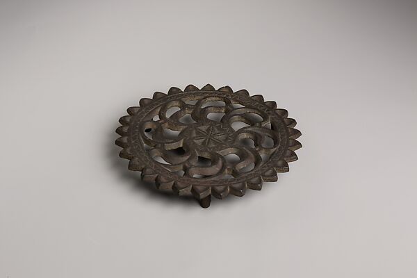 Trivet, Iron 