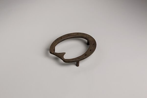 Trivet, Iron 