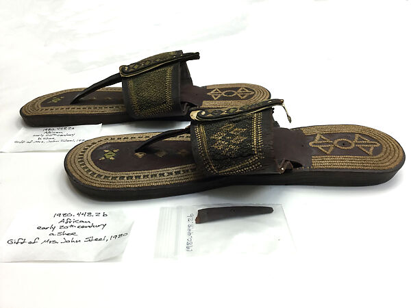 Sandals, Leather, cortical fiber; embroidered