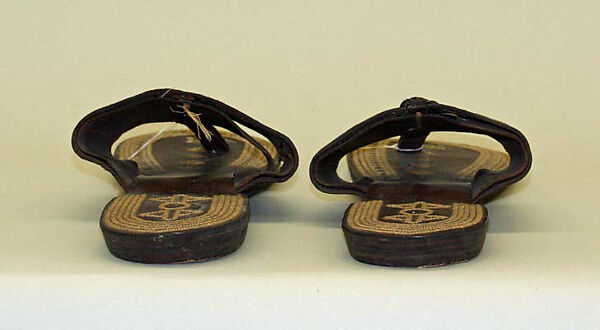 Sandals, Leather, cortical fiber; embroidered