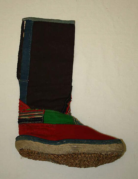 Ensemble, (a–c, e, f) silk, cotton, wool
(d) cotton, wool, clay, Tibet