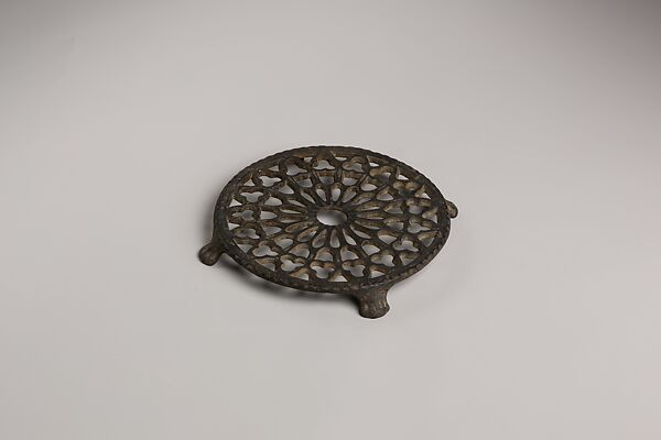 Trivet, Iron 