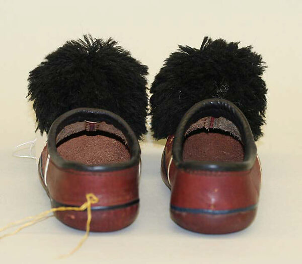 Child's tsarouchi slippers, leather, wool, Greek