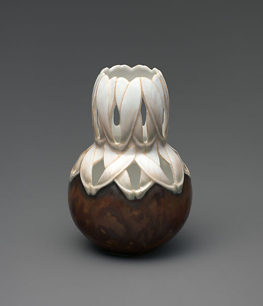 Vase with maple seed pods, Effie Hegermann-Lindencrone, Glazed porcelain, Danish, Copenhagen 