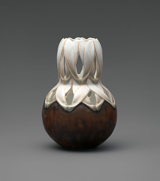 Vase with maple seed pods, Effie Hegermann-Lindencrone (Danish, 1860–1945), Glazed porcelain, Danish, Copenhagen