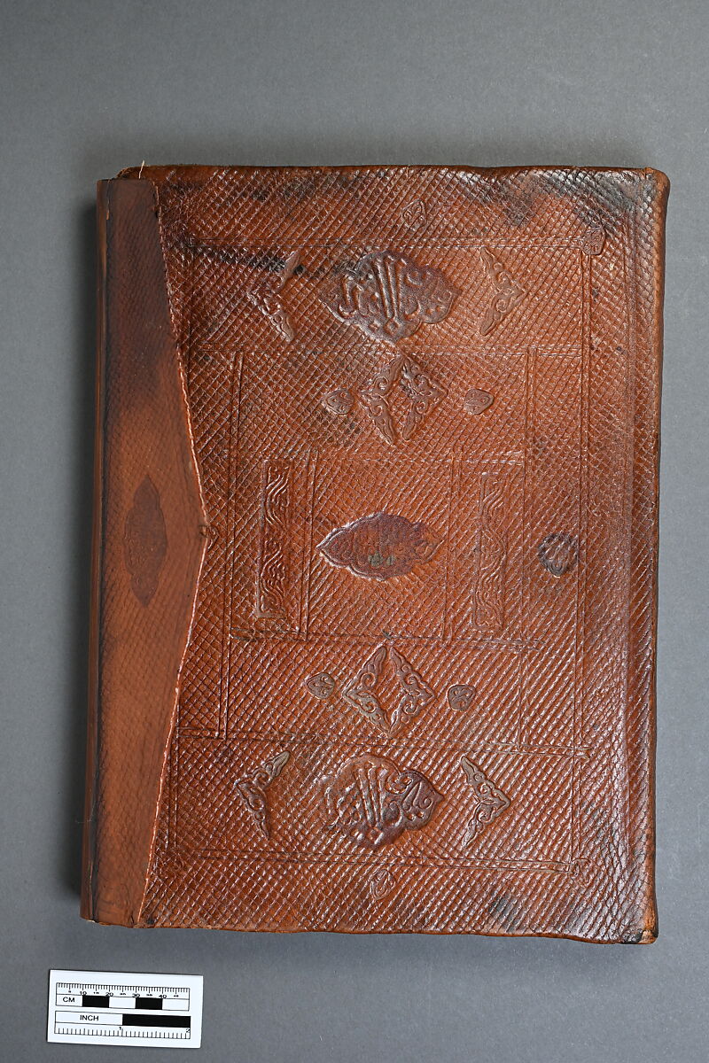 Qur'an Juz' XXVI, Ink, gold, and opaque watercolor on polychrome on paper with leather binding