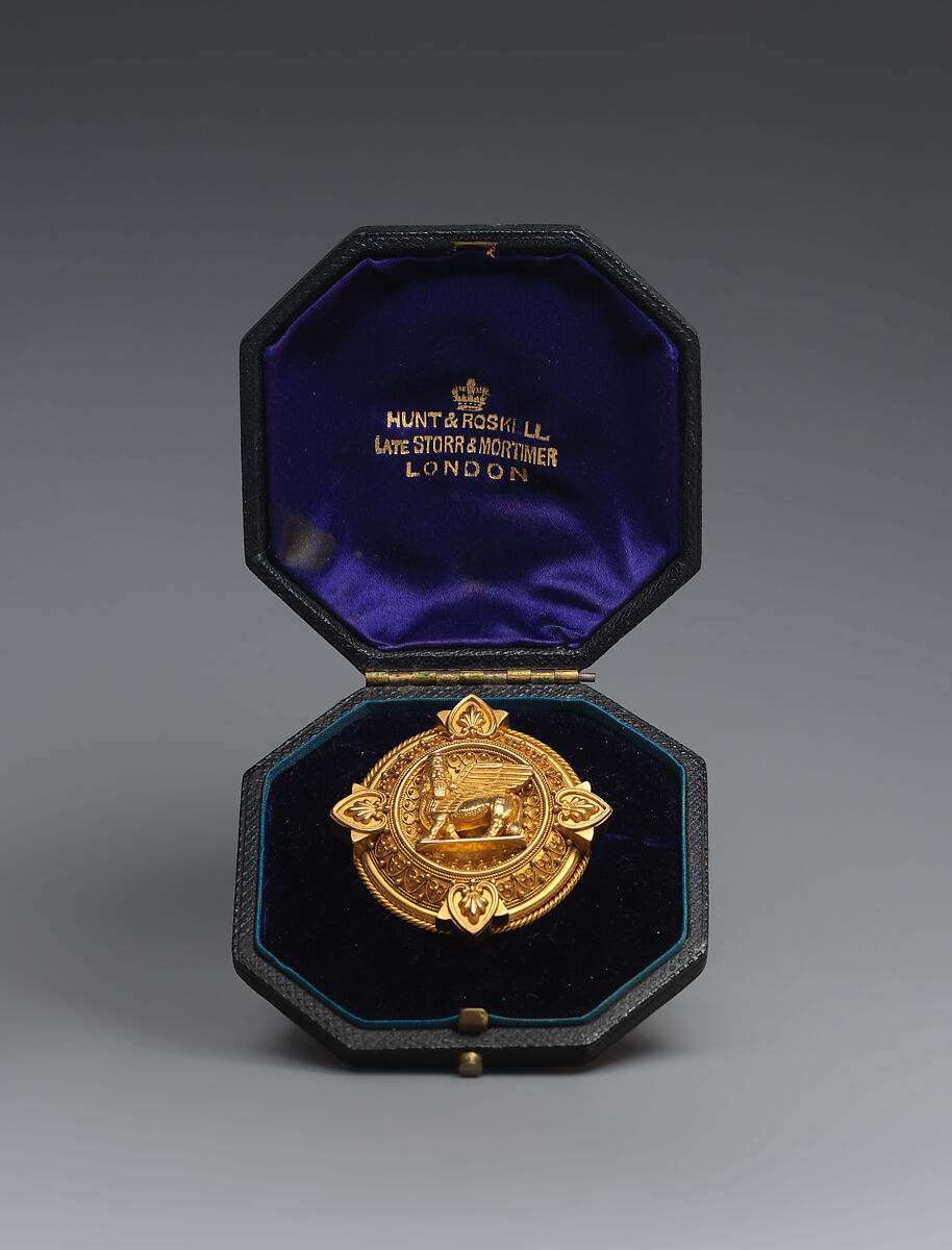 Brooch with Assyrian human-headed winged bull, Gold, glass, British