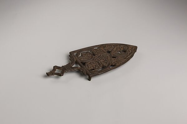 Trivet, Iron 