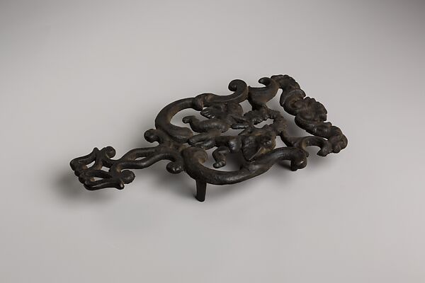 Trivet, Iron 